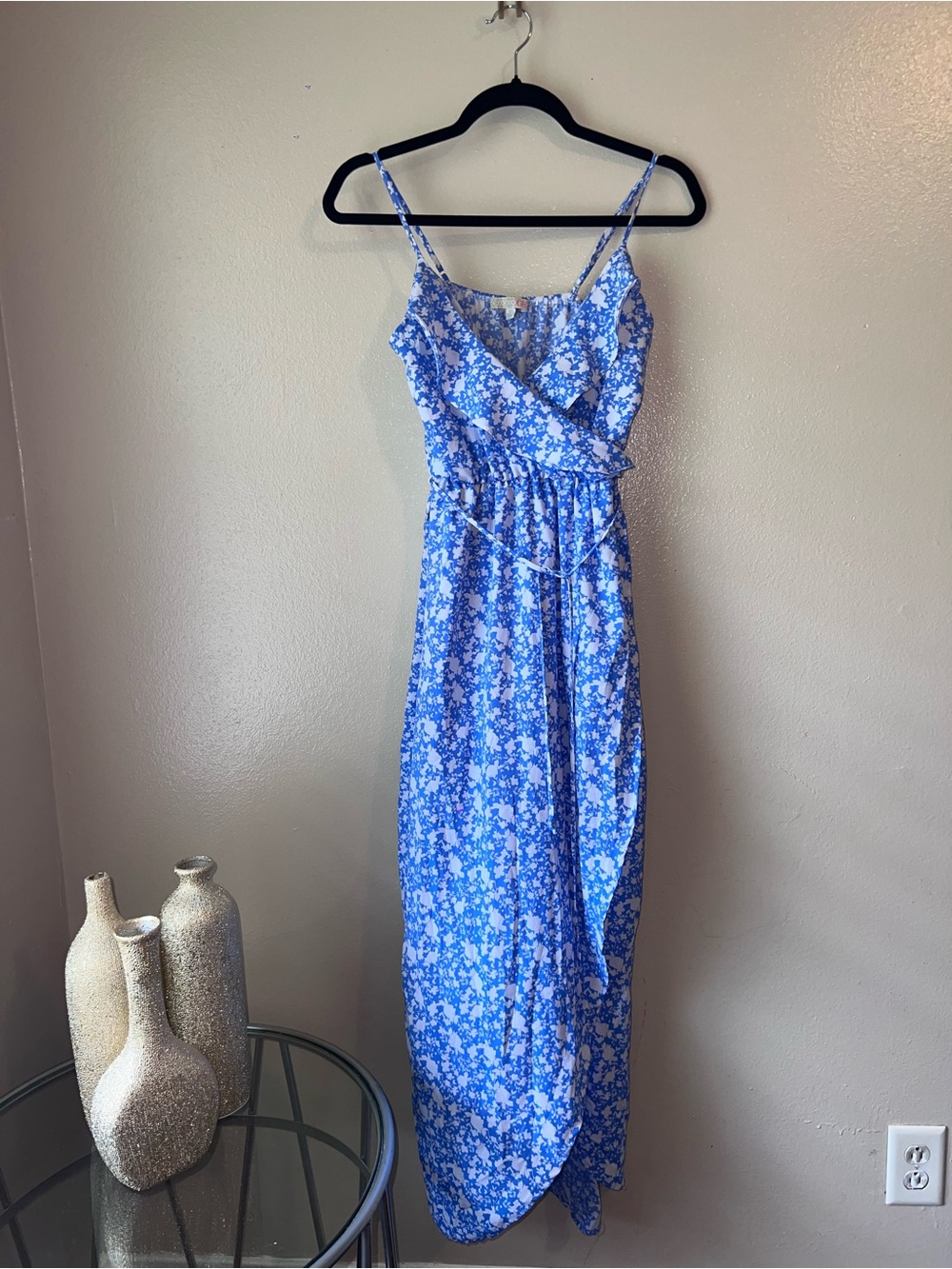 Gianni Bini Blue and White Floral Maxi Dress